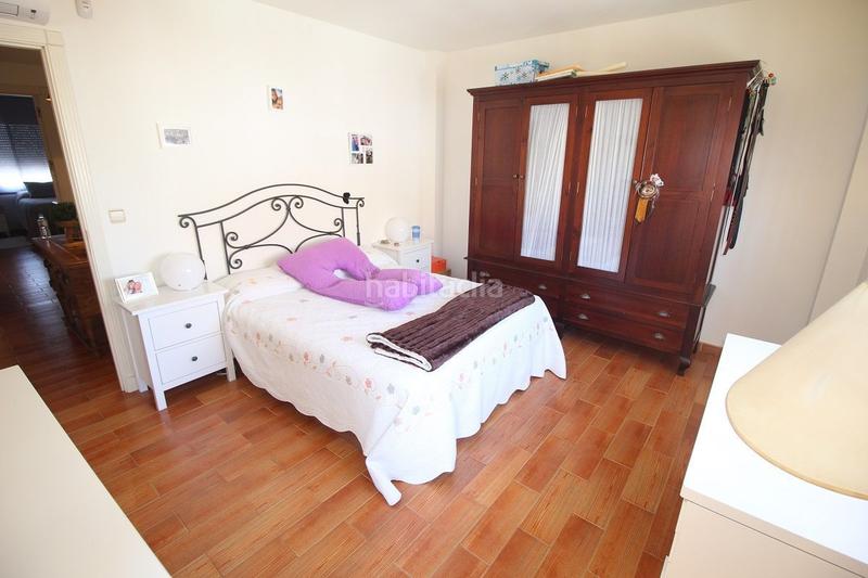 Foto e81b0aa4-225e-49f9-8b71-e60e4beacdd3. Casa adosada espectacular chalet de lujo situado en primera línea de playa málaga con salida directa al paseo marítimo. en Torre del Mar
