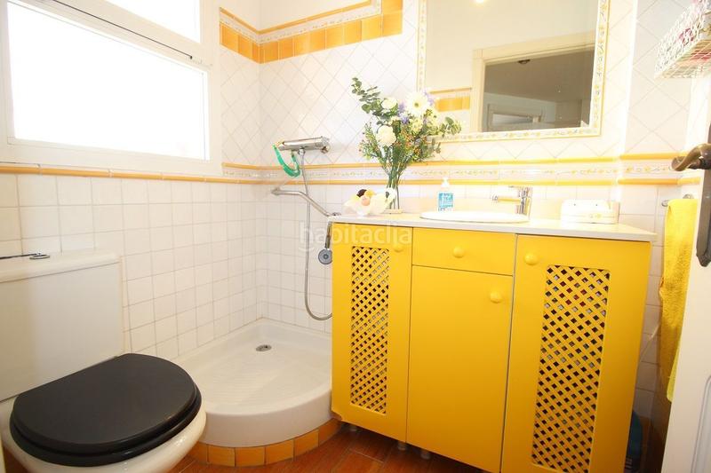 Foto f84c73eb-afff-46c1-a945-baf2e34d28b5. Casa adosada espectacular chalet de lujo situado en primera línea de playa málaga con salida directa al paseo marítimo. en Torre del Mar