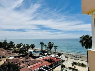 Àtic a Centro Internacional. Ático en primera línea de playa en torrox costa.