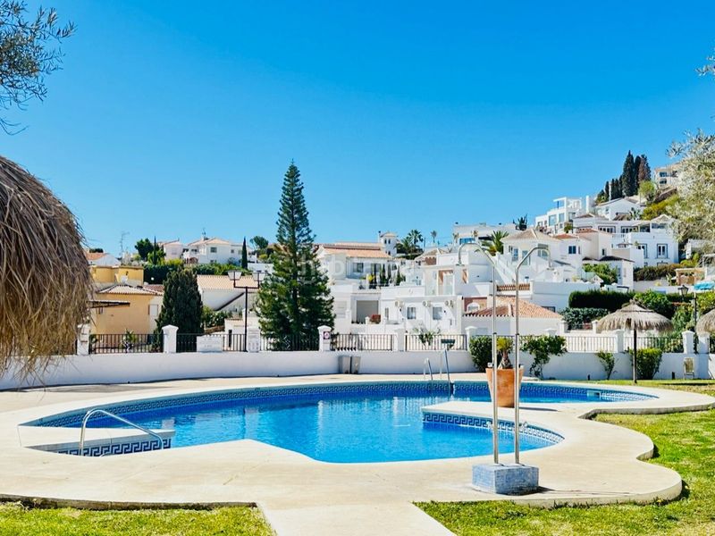 Foto 0fc93859-54a5-4a15-99a2-a32c2d8b01bb. Dúplex amb piscina a Chaparil - Torrecilla - Punta Lara Nerja