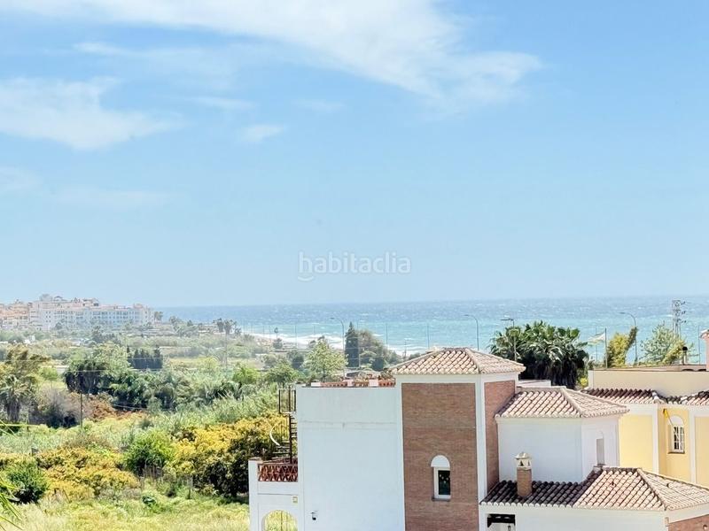 Foto 48541f49-42b7-42bb-97c9-c750e319ce5d. Duplex avec piscine dans Chaparil - Torrecilla - Punta Lara Nerja