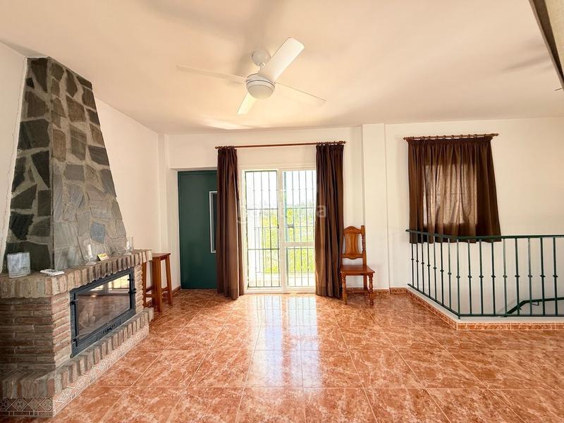 Foto 5d0a723b-3d85-464f-866f-33514dbd803d. Duplex avec piscine dans Chaparil - Torrecilla - Punta Lara Nerja