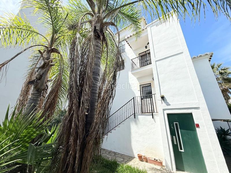 Foto e0b65929-0ecd-4dab-8699-c705dd4195a9. Duplex avec piscine dans Chaparil - Torrecilla - Punta Lara Nerja
