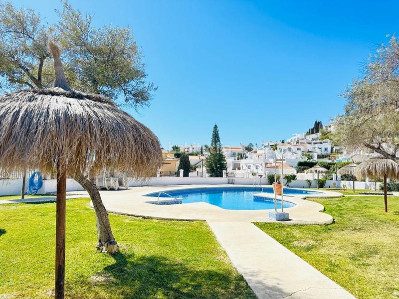 Foto e38e37b5-ec76-4e82-90d6-0f05add77336. Dúplex amb piscina a Chaparil - Torrecilla - Punta Lara Nerja