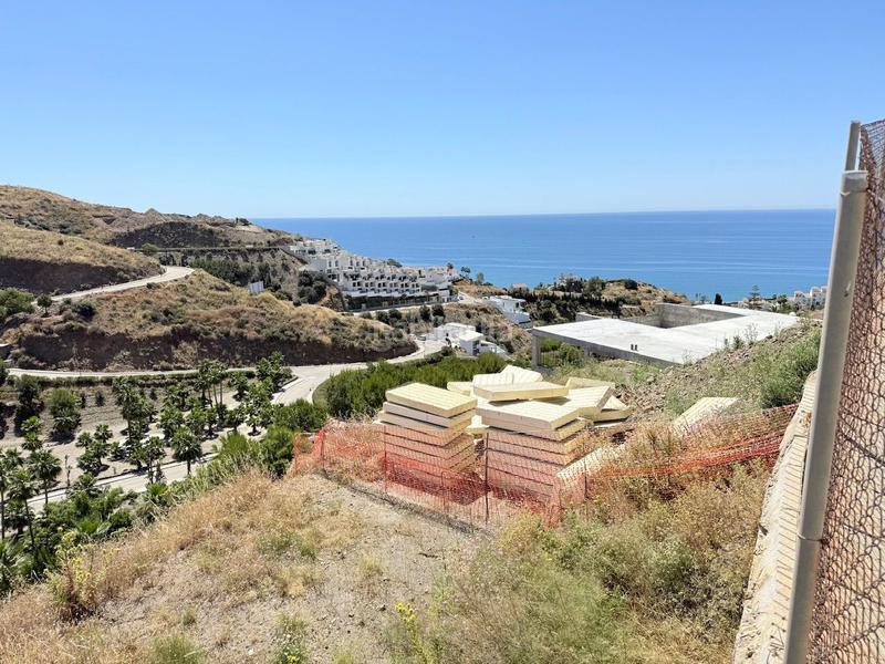 Foto e2f4b46b-6da8-4c3b-a38b-9b0b51b22da9. Terreno residencial parcela urbana de 434 m2 costa en la urbanización balcones dEl Peñoncillo. en Torrox
