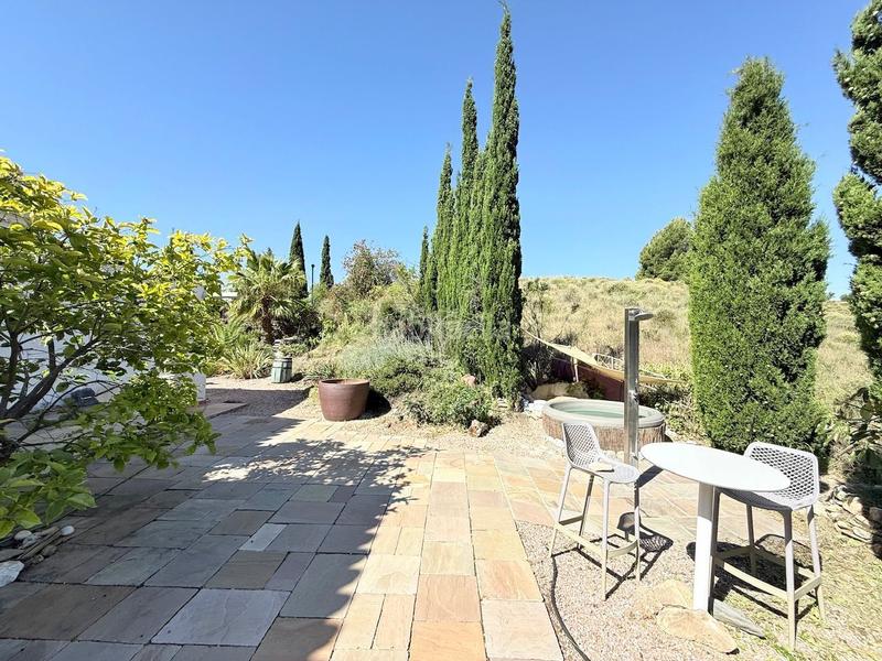 Foto 130d9f90-3b35-4938-ae43-2789fbad83d3. Chalet espectacular villa de lujo con apartamento en frigiliana con vistas impresionantes, piscina y jacuzzi spa. en Cómpeta