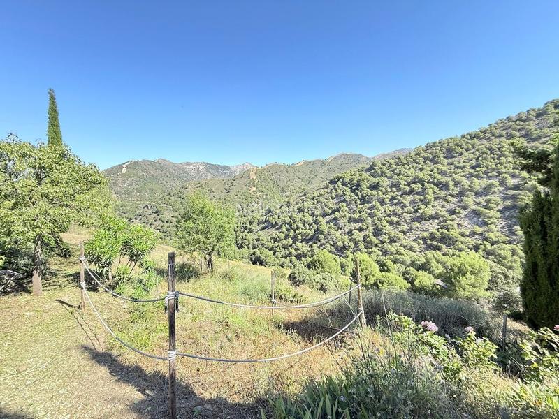 Foto 16e0d0d6-e6b2-4d24-97f1-9040fb61e659. Chalet espectacular villa de lujo con apartamento en frigiliana con vistas impresionantes, piscina y jacuzzi spa. en Cómpeta
