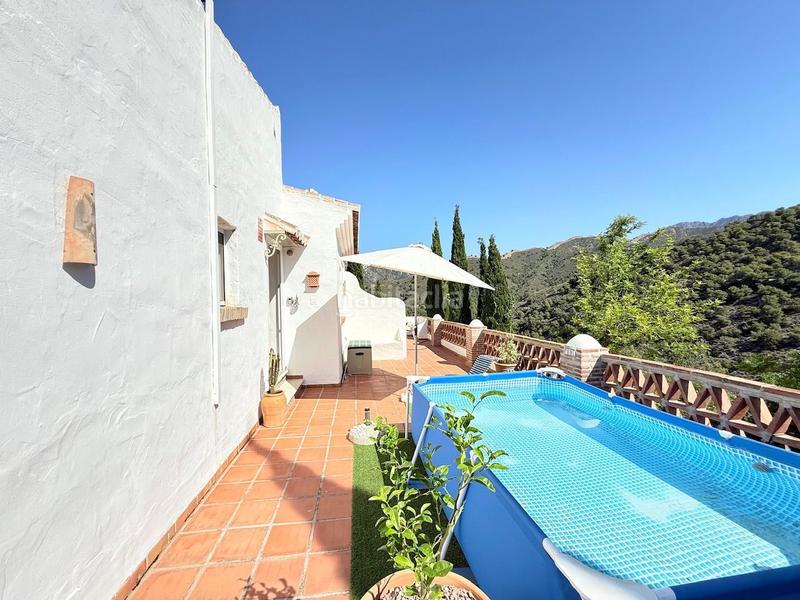 Foto 471c00dc-347a-4d0a-9c1e-452f39f029ef. Chalet espectacular villa de lujo con apartamento en frigiliana con vistas impresionantes, piscina y jacuzzi spa. en Cómpeta