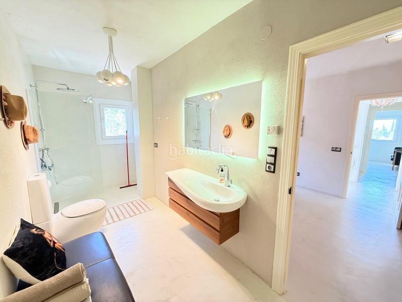 Foto 4ab36242-a98b-482d-873b-76daebe07eb6. Chalet espectacular villa de lujo con apartamento en frigiliana con vistas impresionantes, piscina y jacuzzi spa. en Cómpeta