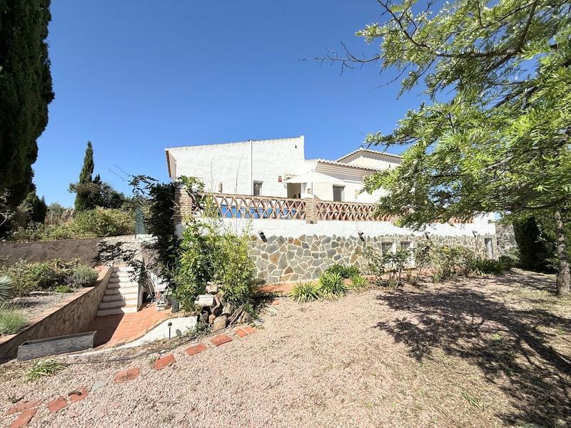 Foto 6a681639-446b-4c9a-b7a4-415a71300ccb. Chalet espectacular villa de lujo con apartamento en frigiliana con vistas impresionantes, piscina y jacuzzi spa. en Cómpeta