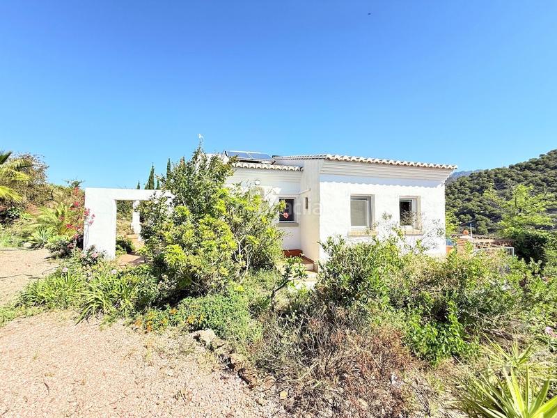 Foto 9acc335a-9d4b-45f0-bcbe-7e4c3e3541e0. Chalet espectacular villa de lujo con apartamento en frigiliana con vistas impresionantes, piscina y jacuzzi spa. en Cómpeta