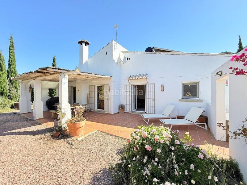 Foto cf37b8c0-9ebd-4c46-baf1-864f2a88d0db. Chalet espectacular villa de lujo con apartamento en frigiliana con vistas impresionantes, piscina y jacuzzi spa. en Cómpeta