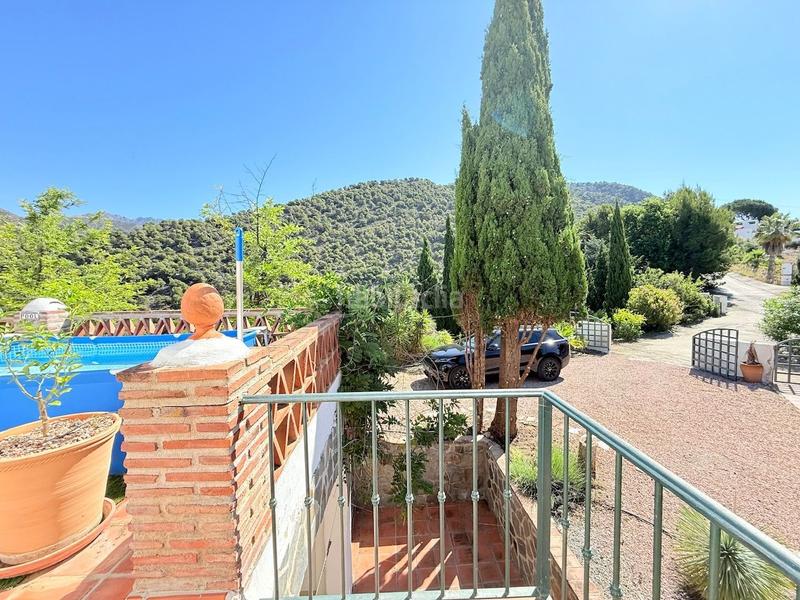 Foto d5878872-bbdb-4a22-aba3-d3e808131577. Chalet espectacular villa de lujo con apartamento en frigiliana con vistas impresionantes, piscina y jacuzzi spa. en Cómpeta
