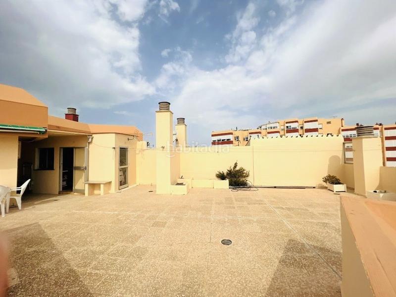 Foto 1ee3f19d-2d24-4574-8edd-03e7bfb46e5e. Attique avec piscine dans Centro Internacional Torrox