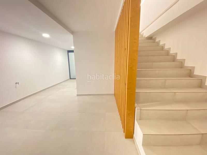 Foto 05e694ef-071a-4388-b227-4ba63460bdec. Chalet villa de lujo con diseño de estilo moderno a 6 kilómetros en Nerja