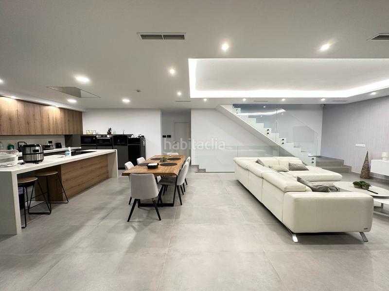 Foto 4f19d7d7-c64d-42fe-9cd1-9f785c83e9ea. Chalet villa de lujo con diseño de estilo moderno a 6 kilómetros en Nerja