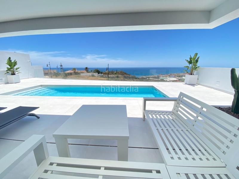 Foto 80948797-76ae-4696-8581-ed174033d0c3. Chalet villa de lujo con diseño de estilo moderno a 6 kilómetros en Nerja