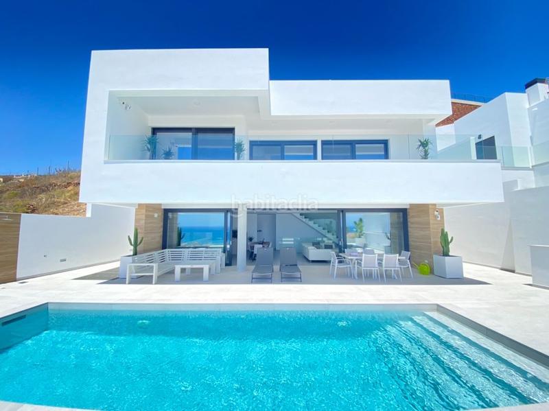 Foto ac5b797b-0402-4312-b936-f19363d81c28. Chalet villa de lujo con diseño de estilo moderno a 6 kilómetros en Nerja