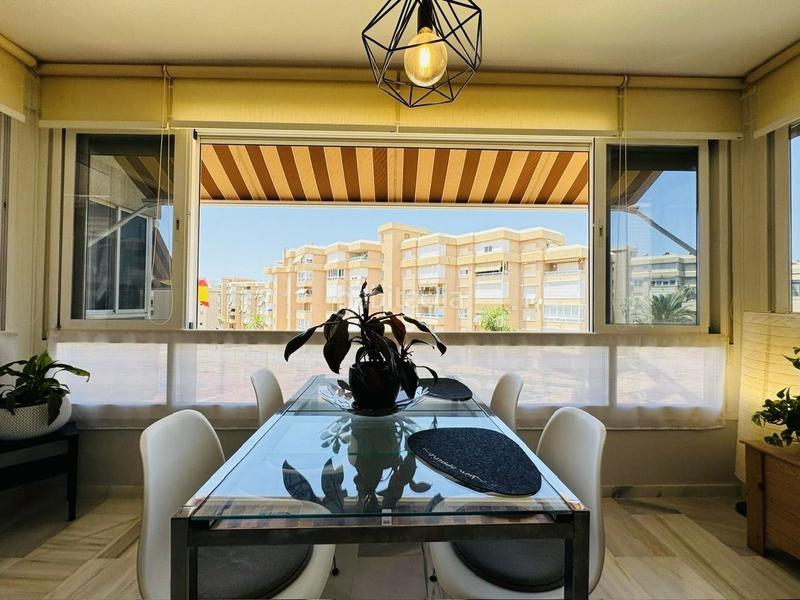 Foto b73ade38-d886-44d0-a2dc-de066185f580. Piso  con vistas al mar en urbanización costa del oro, costa. en Torrox