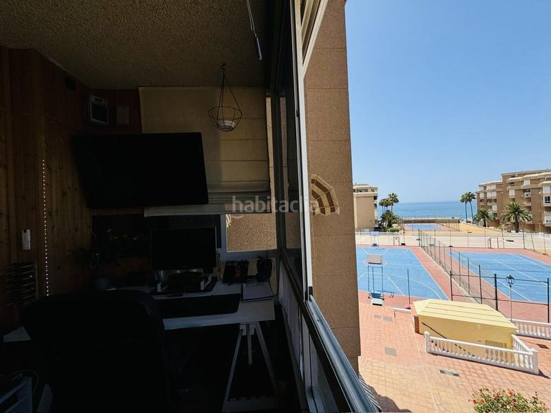 Foto b917c07a-2499-4325-9006-ca564c738898. Piso  con vistas al mar en urbanización costa del oro, costa. en Torrox