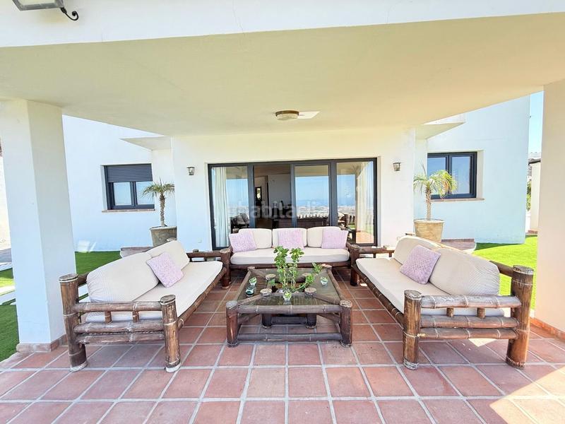Foto 4c5dd094-16aa-4859-b515-0e51721090a5. Chalet villa de lujo con diseño de estilo moderno en vélez málaga. en Vélez - Málaga