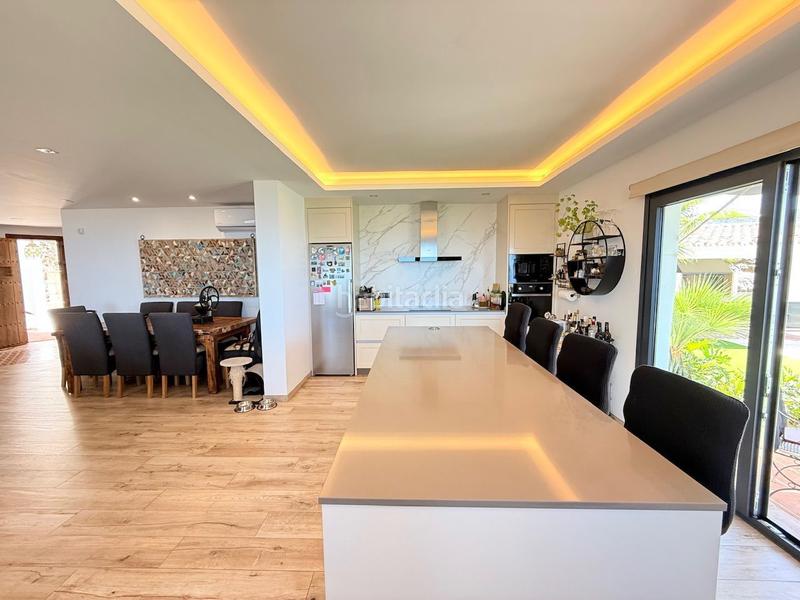 Foto 7842570d-9b04-436f-a858-35148a0d7cf7. Chalet villa de lujo con diseño de estilo moderno en vélez málaga. en Vélez - Málaga