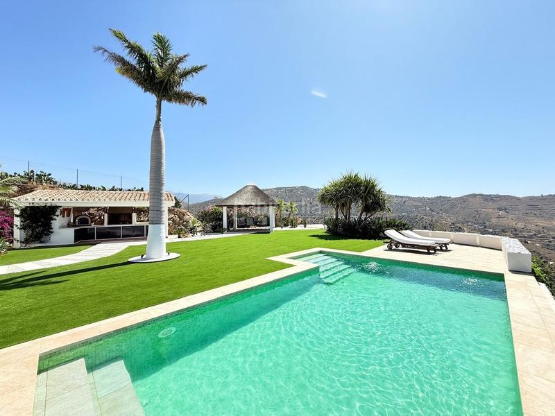 Foto b15fd3f5-ad6b-4bd5-9ef3-72d943d73903. Chalet villa de lujo con diseño de estilo moderno en vélez málaga. en Vélez - Málaga