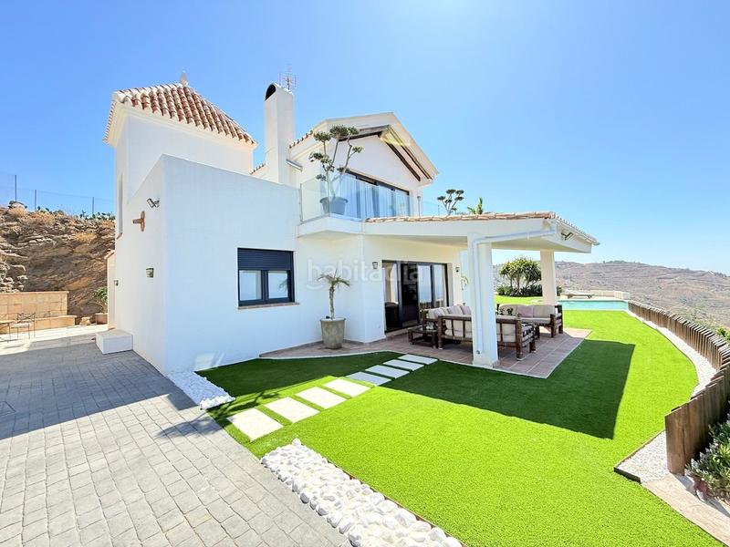 Foto bac8d62f-28f7-40c2-99f2-09f5c72ad69e. Chalet villa de lujo con diseño de estilo moderno en vélez málaga. en Vélez - Málaga