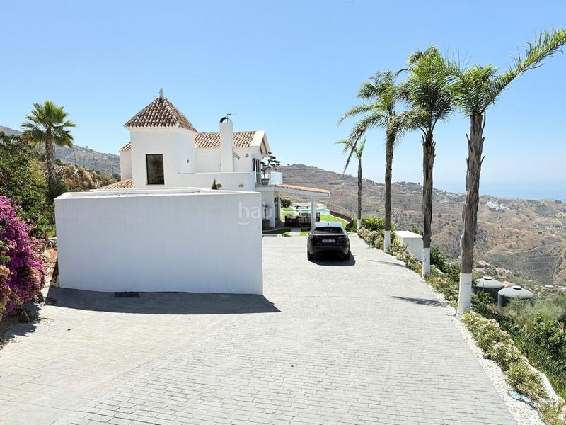 Foto c25e9c33-e6a3-4a68-8868-8d9c77f55ee6. Chalet villa de lujo con diseño de estilo moderno en vélez málaga. en Vélez - Málaga
