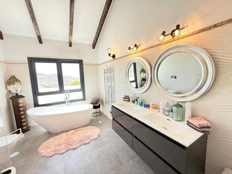 Foto c359e3c0-8b9c-469d-9ff6-4750e2f6fa19. Chalet villa de lujo con diseño de estilo moderno en vélez málaga. en Vélez - Málaga