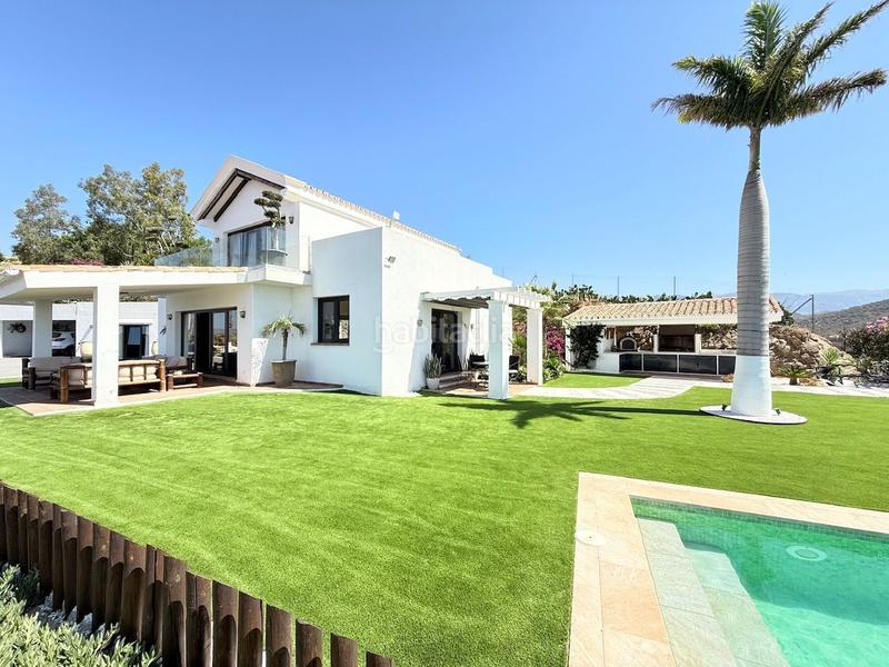 Foto d1ffffed-62f1-4106-8606-39775b515610. Chalet villa de lujo con diseño de estilo moderno en vélez málaga. en Vélez - Málaga