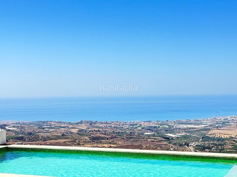 Foto f2fa8b96-9c8b-4b39-979b-de0f93aef02c. Chalet villa de lujo con diseño de estilo moderno en vélez málaga. en Vélez - Málaga