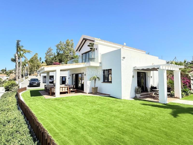 Foto f4f68f9f-21a5-4d99-9b62-8a5edbb6f664. Chalet villa de lujo con diseño de estilo moderno en vélez málaga. en Vélez - Málaga