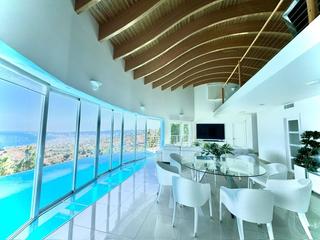 Chalet à Los Nadales - Tio Charles. Villa de lujo con diseño de estilo moderno en benalmádena.