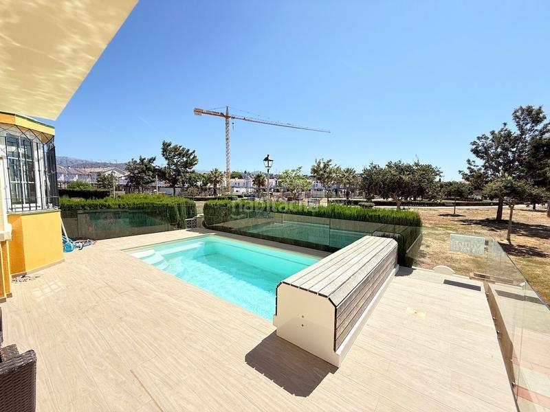 Foto 3aa29d6a-55e0-4aa2-a856-f6e4949000fe. Casa chalet pareado ubicado en caleta de vélez y a 400 metros de la playa. en Caleta de Velez