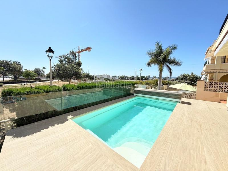 Foto 86b768ff-7a69-4ed7-a45e-956c581a8cbf. Casa chalet pareado ubicado en caleta de vélez y a 400 metros de la playa. en Caleta de Velez