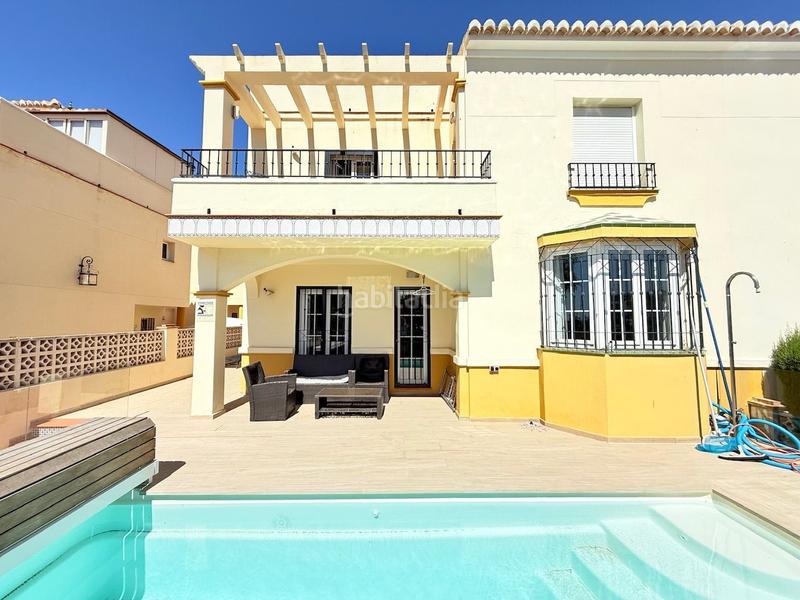 Foto 8c89bc5f-f312-45f5-af09-e7435c00e2b3. Casa chalet pareado ubicado en caleta de vélez y a 400 metros de la playa. en Caleta de Velez