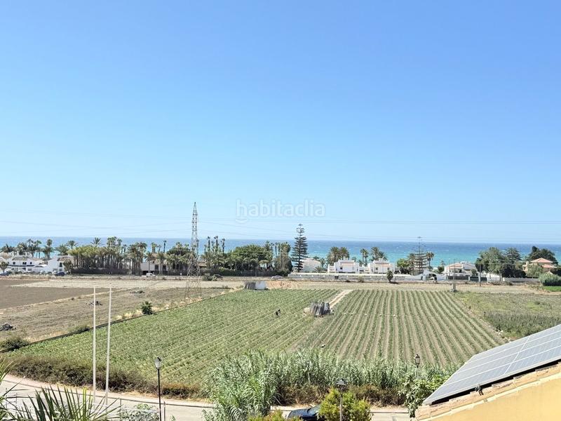 Foto a54d2a1d-b5ad-4163-adeb-57425ec328b6. Casa chalet pareado ubicado en caleta de vélez y a 400 metros de la playa. en Caleta de Velez