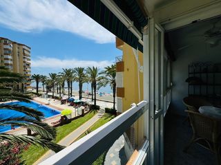 Flat in Algarrobo Costa. Piso en primera línea de playa en algarrobo costa.