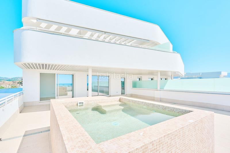 Foto 728e73ae-871e-4be6-bdf2-e3e094977f20. Appartamento con riscaldamento piscina in Poniente-Faro Torre del Mar