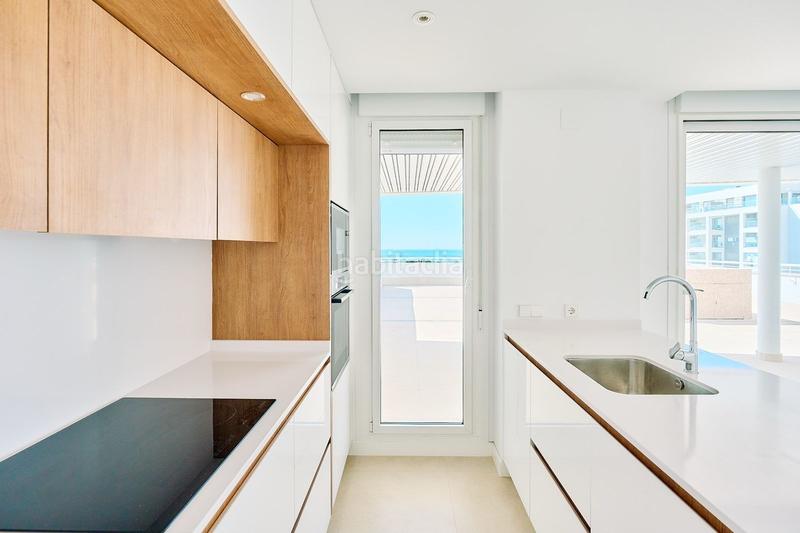 Foto e31e2aa9-1a8f-4d4b-a3e2-0101f11045c4. Appartamento con riscaldamento piscina in Poniente-Faro Torre del Mar