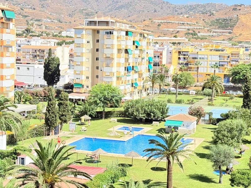 Foto f7bff725-6a81-430f-883d-a82af3e8764e. Attico con riscaldamento piscina in Laguna Beach Torrox