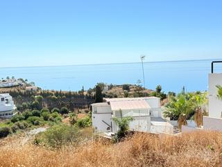 Wohngrundstück in El Peñoncillo. Parcela urbana de 405  m2 en torrox costa en la urbanización bal