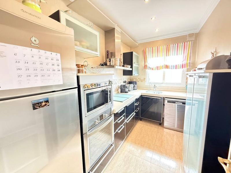 Foto 368b09ce-6989-4027-96b6-9bec541699b3. Haus mit heizung pool in Torrox park Torrox