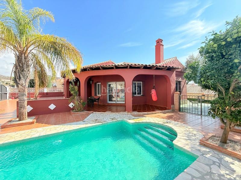 Foto 3ca6a6e0-d8e0-459d-8fb9-00cd8cdefb3b. Haus mit heizung pool in Torrox park Torrox