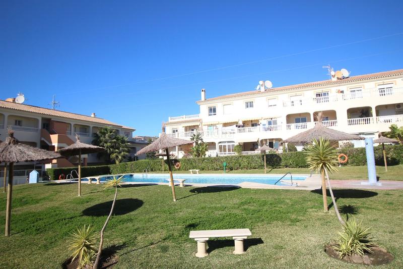 Foto 92208bb7-cc7e-49bc-94d5-b28f4e705901. Haus mit heizung pool in Torrox park Torrox