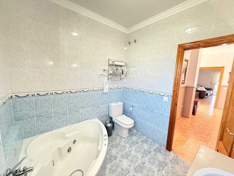 Foto 6f9adf22-2564-497e-bb66-f0c1fb033cce. Chalet villa de lujo entre caleta de vélez y algarrobo. en Caleta de Velez