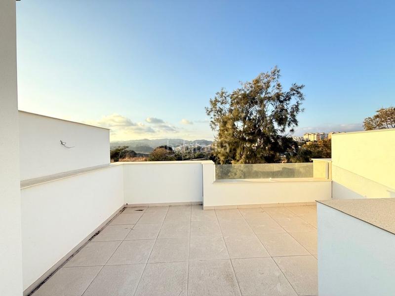 Foto 04cb64e0-b1ab-4627-99de-a7c35eb6eeb9. Maison jumelée avec piscine dans Viña Málaga Torre del Mar