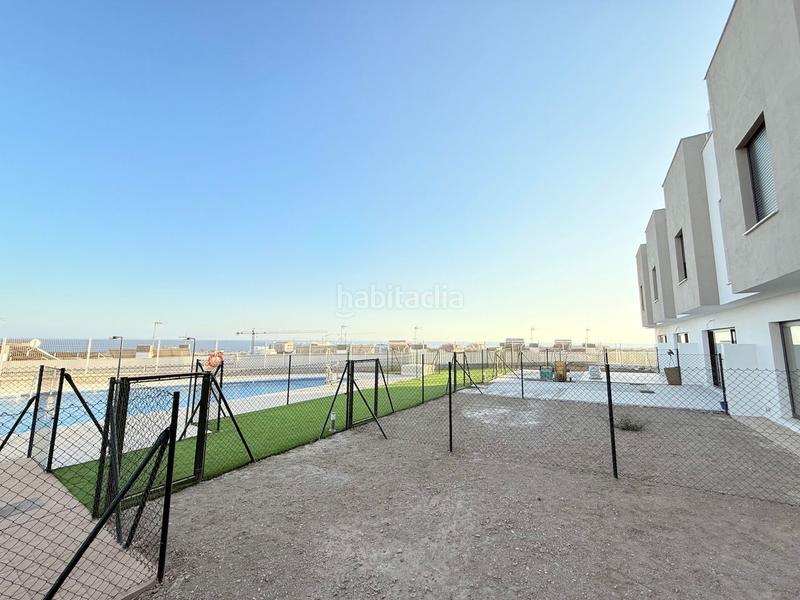 Foto 30b2b92d-34ee-48ae-9cf7-5bb100132972. Maison jumelée avec piscine dans Viña Málaga Torre del Mar