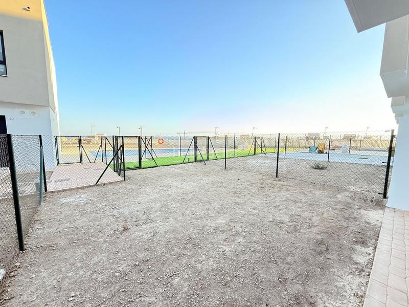 Foto 36d1cdce-3f3a-40f6-a22e-c4c15bb7fb2b. Maison jumelée avec piscine dans Viña Málaga Torre del Mar